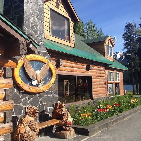 Summit Lake Lodge Bagian luar foto