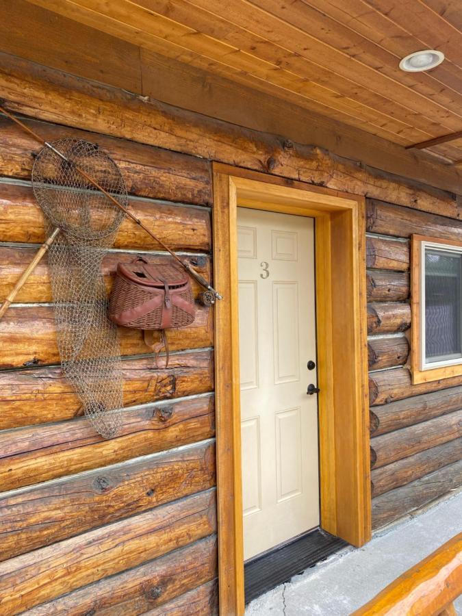 Summit Lake Lodge Bagian luar foto