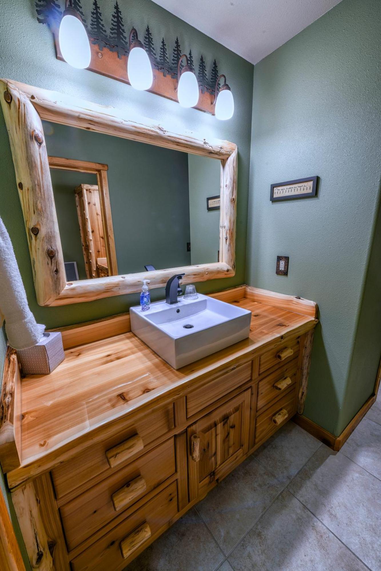 Summit Lake Lodge Bagian luar foto