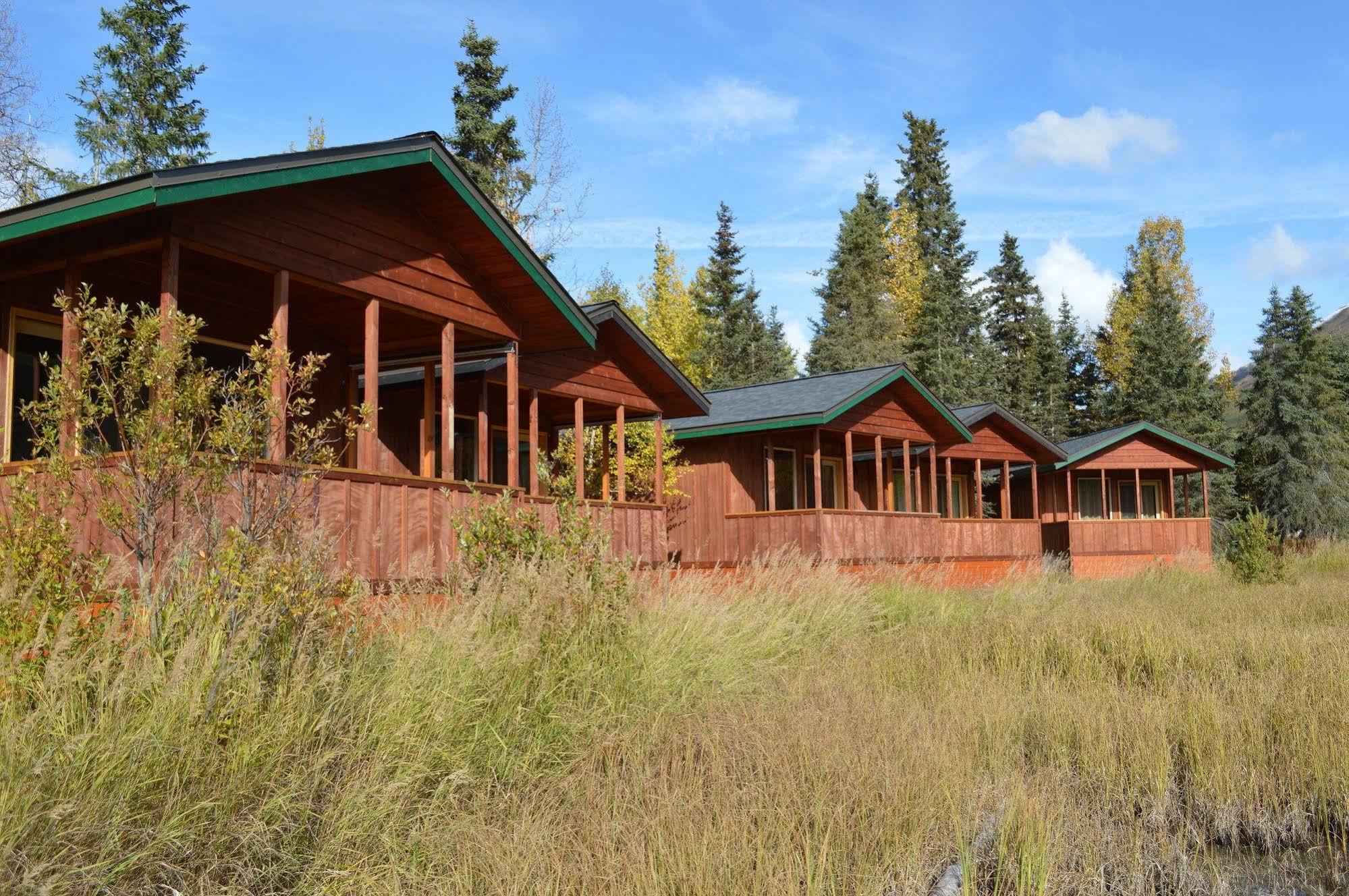Summit Lake Lodge Bagian luar foto
